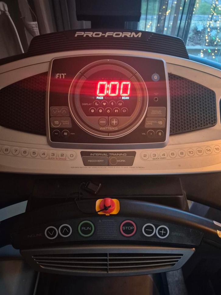 Professionele Loopband - Max. 150 kg, Sport en Fitness, Fitnessmaterialen, Gebruikt, Overige typen, Ophalen of Verzenden