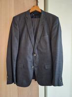 Pak voor de feestdagen maat 48, Ophalen of Verzenden, Zo goed als nieuw, Maat 48/50 (M), Grijs