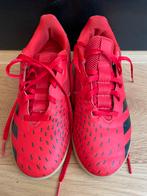 Adidas Preditor zaalschoenen - maat 35, Ophalen of Verzenden, Zo goed als nieuw, Jongen of Meisje, Sportschoenen