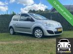 Renault Twingo 1.2 Authentique, NIEUWE APK, Voorwielaandrijving, Twingo, Gebruikt, Origineel Nederlands