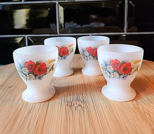 Arcopal eierdopjes, Huis en Inrichting, Keuken | Servies, Zo goed als nieuw, Overige typen, Overige stijlen, Glas, Ophalen of Verzenden