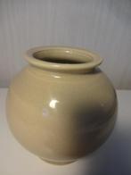 Adco vaasje model 1020,  10 cm., Antiek en Kunst, Antiek | Keramiek en Aardewerk, Ophalen of Verzenden