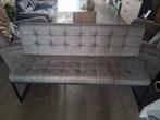 Grijs bankje €150, Tuin en Terras, Ophalen, Kunststof
