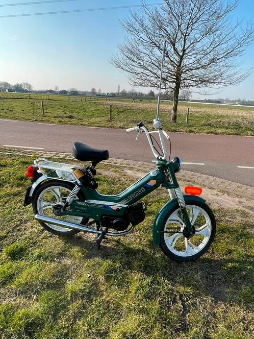 Tomos s25 luxe brommer, Fietsen en Brommers, Brommers | Tomos, Maximaal 45 km/u, Ophalen