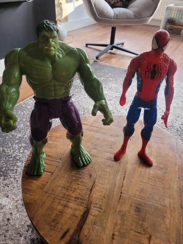 De Hulk en Spiderman beschikbaar voor biedingen