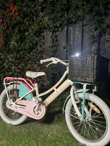 Little Diva 18 inch met nieuwe lampen beschikbaar voor biedingen