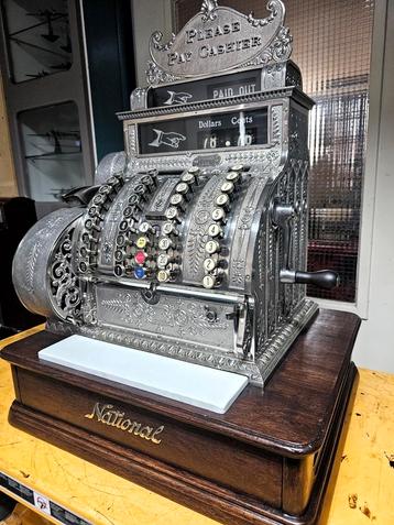 Antieke kassa National gerestaureerd.!! beschikbaar voor biedingen