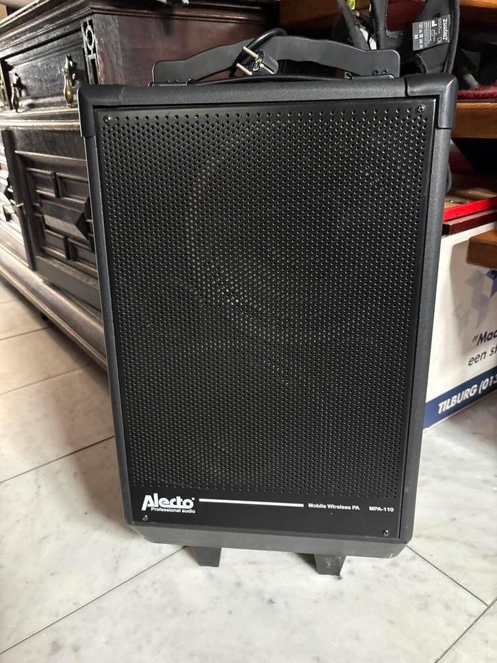 Alecto MPA-110 Mobiele PA met standaard, Muziek en Instrumenten, Versterkers | Keyboard, Monitor en PA, Zo goed als nieuw, P.A.