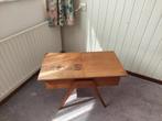 vintage retro naai kastje / box, Verzamelen, Retro, Huis en Inrichting, Ophalen