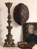 Prachtig vroeg 18e eeuwse grote kandelaar, Antiek en Kunst, Antiek | Kandelaars, Ophalen, Overige materialen