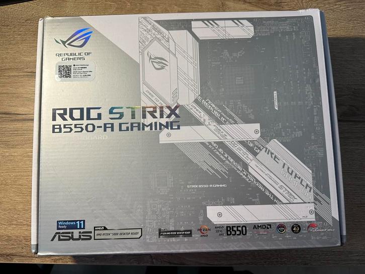 Asus ROG STRIX B550-A Gaming, Computers en Software, Moederborden, Zo goed als nieuw, Ophalen of Verzenden