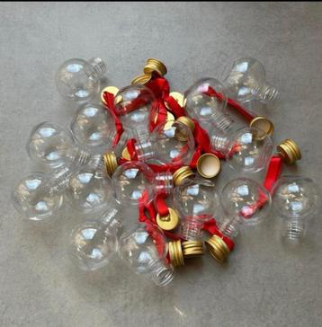 Transparante (kerst)ballen beschikbaar voor biedingen