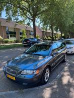 Volvo V70 2.4 140PK 2006 Grijs + nieuwe APK, Voorwielaandrijving, 1800 kg, Stationwagon, Zilver of Grijs