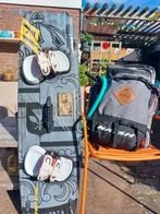 Complete kiteset Naish Pivot 11m + Naish Monarch 132x42 boar, Watersport en Boten, Kitesurfen, Twintip, Ophalen