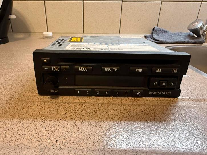 BMW E36 CD23 radio, Auto diversen, Autoradio's, Zo goed als nieuw, Ophalen of Verzenden