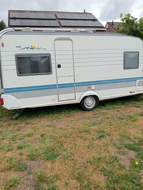 Caravan hobby UFE Excellent easy 2002, Caravans en Kamperen, Caravans, Particulier, tot en met 4, Rondzit, Hobby, Douche, Koelkast