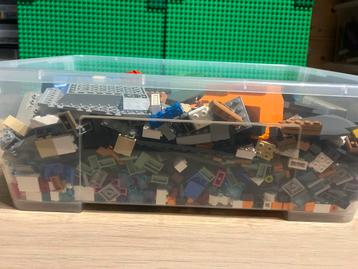 Lego bak te koop beschikbaar voor biedingen