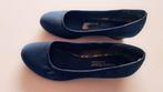 marco Tozzi pumps sleehak maat 39 suede blauw, Blauw, Ophalen of Verzenden, Sneakers of Gympen, Gedragen