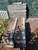 21x border bielzen en 5 kleine stukken  gratis, Ophalen, Gebruikt, Beton, Biels
