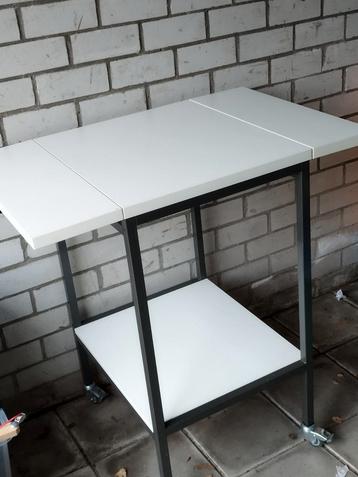 Inpaktafel/Vouwtafel op wielen - Opklapbaar beschikbaar voor biedingen