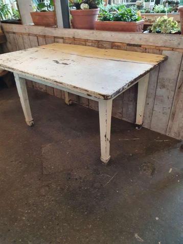 brocante tafel,eettafel``WOONWINKEL RUSTIEK``