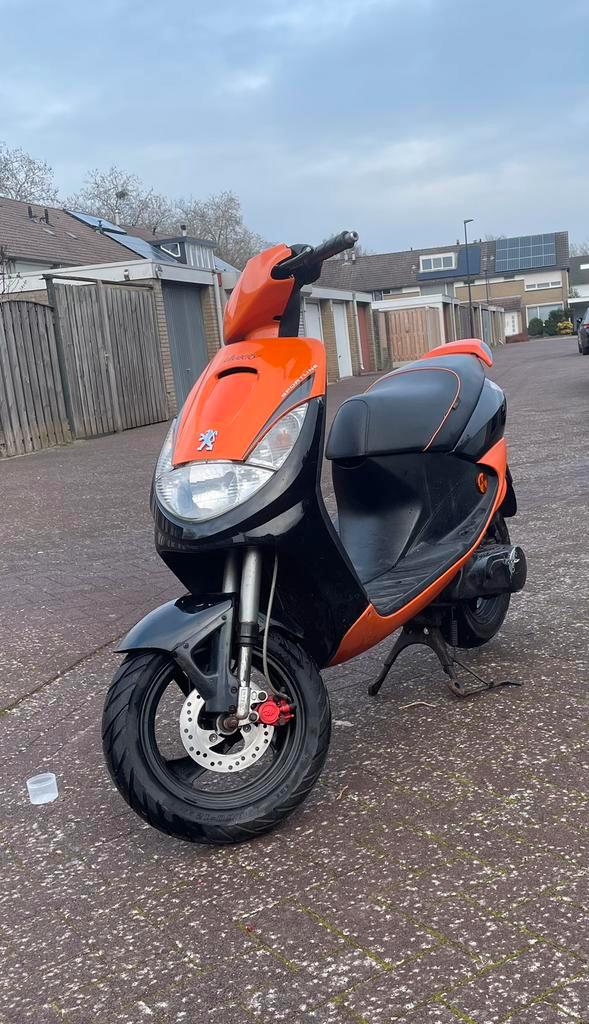 Vivacity 70cc, Fietsen en Brommers, Scooters | Peugeot, Gebruikt, Vivacity, Maximaal 25 km/u, Tweetakt, Ophalen