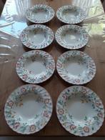 CHURCHILL , BRIAR ROSE - 8 SOEP / DIEPE BORDEN, Ophalen of Verzenden, Zo goed als nieuw, Bord(en), Overige stijlen