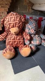 Twee grote berenknuffels, Verzamelen, Beren en Cherished Teddies, Ophalen, Zo goed als nieuw, Stoffen beer, Overige merken