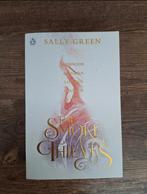 The Smoke Thieves - Sally Green, Ophalen of Verzenden, Zo goed als nieuw, Sally Green