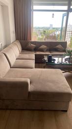 Mooie hoek bank Taup kleur, Huis en Inrichting, Banken | Sofa's en Chaises Longues, Ophalen of Verzenden, Zo goed als nieuw, Stof