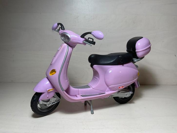 Mattel Barbie Vespa 2002 roze Scooter, Verzamelen, Speelgoed, Gebruikt, Ophalen of Verzenden