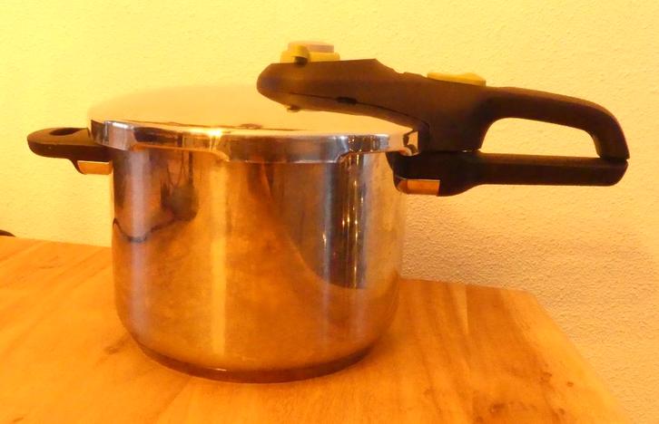 Tefal snelkookpan 6L, Huis en Inrichting, Keuken | Potten en Pannen, Gebruikt, Koekenpan of Braadpan, Rvs, Ophalen of Verzenden