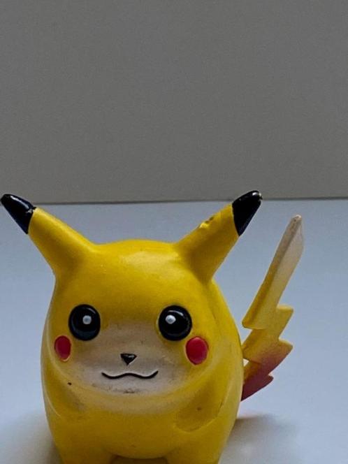 Poppetje Pokemon Pikachu 4 cm, Verzamelen, Poppetjes en Figuurtjes, Zo goed als nieuw, Ophalen