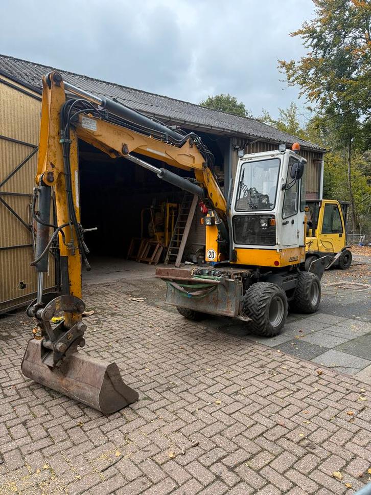 Mobiele Graafmachine kbm310, Zakelijke goederen, Machines en Bouw | Kranen en Graafmachines, Graafmachine, Ophalen