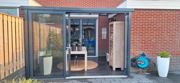 Serre (tuinkamer) te koop beschikbaar voor biedingen