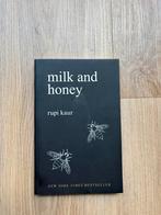 Poetry book Milk And Honey by Rupi Kaur ISBN: 9781449474256, Rupi Kaur, Ophalen of Verzenden, Zo goed als nieuw, Eén auteur