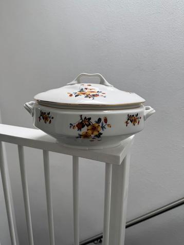 Soepterrine beschikbaar voor biedingen