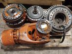 Kuka robotarm tandwielkasten aandrijvingen onderdelen, Ophalen, Koolmeesstraat 7-9, 3530 Houthalen, België, KUKA Automatisering + Robots N.V.