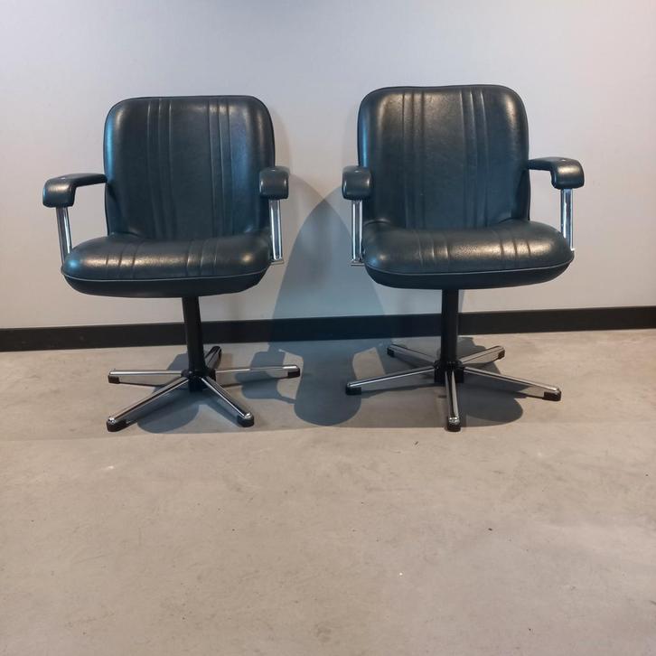 Set vintage draaibare Welonda kappersstoelen, burostoelen., Huis en Inrichting, Stoelen, Gebruikt, Twee, Kunststof, Metaal, Blauw