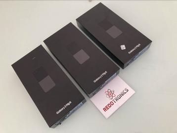 Samsung Galaxy Z Flip5 En Z Flip4 512GB Nieuw met Garantie beschikbaar voor biedingen
