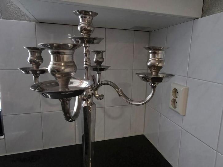 Hoge 5-armige kandelaar, Huis en Inrichting, Woonaccessoires | Kandelaars en Kaarsen, Gebruikt, Kandelaar, 50 tot 75 cm, Overige materialen