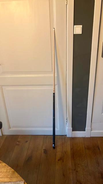 Nieuwe Artemis biljartkeu beschikbaar voor biedingen