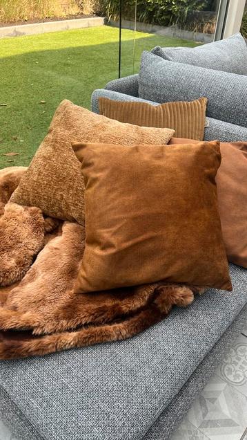 Herfst decoratie 4 luxe kussens en fluffy plaid /deken beschikbaar voor biedingen