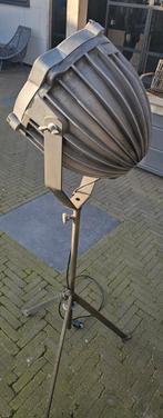Scheeps zoeklicht lamp op statief, Huis en Inrichting, Lampen | Vloerlampen, Ophalen, Zo goed als nieuw, 150 tot 200 cm