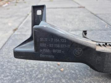 BMW E92/E93 Koplamp Arm Steun Links Voor beschikbaar voor biedingen