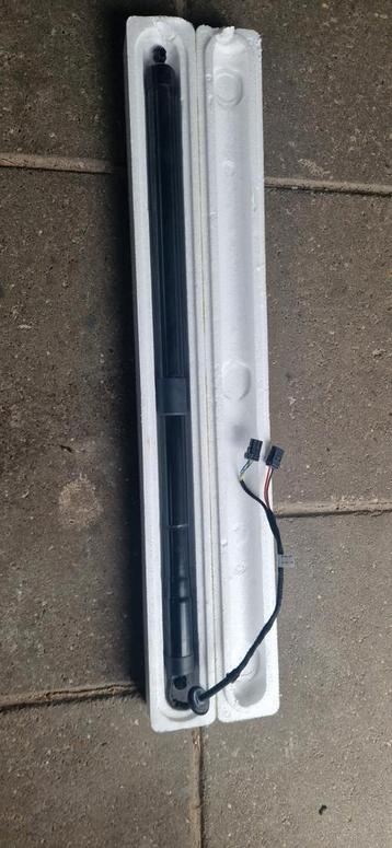 Citroen Achterklepveer Links - Automatisch beschikbaar voor biedingen