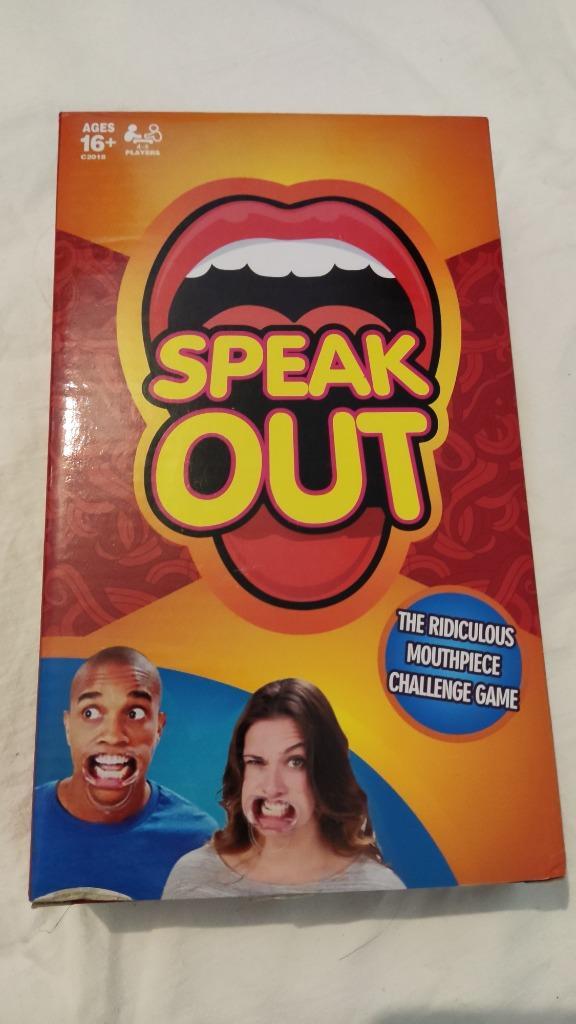 Speak Out - Hilarisch spel (Engelse versie), Hobby en Vrije tijd, Gezelschapsspellen | Kaartspellen, Nieuw, Ophalen of Verzenden