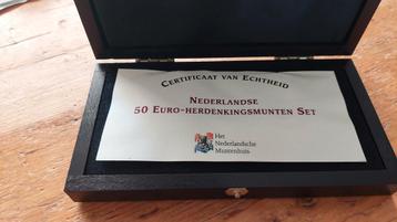 Twee Gouden 50 Euro munten Beatrix en Amalia beschikbaar voor biedingen