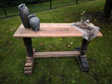 Rustieke tafel bijzettafel sober stoer landelijk tv kast beschikbaar voor biedingen