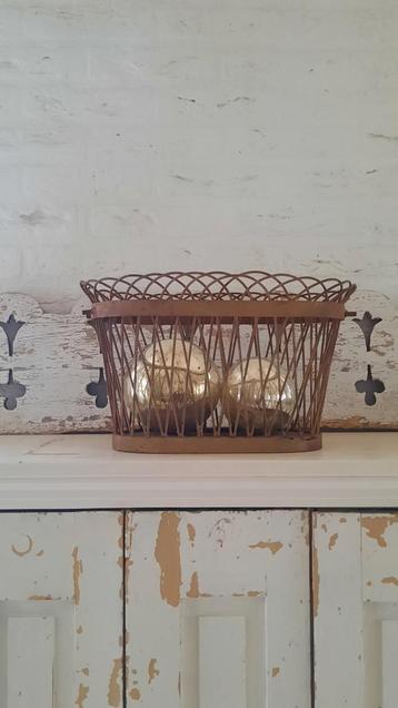 Draadmandje (nuzzelspul) beschikbaar voor biedingen